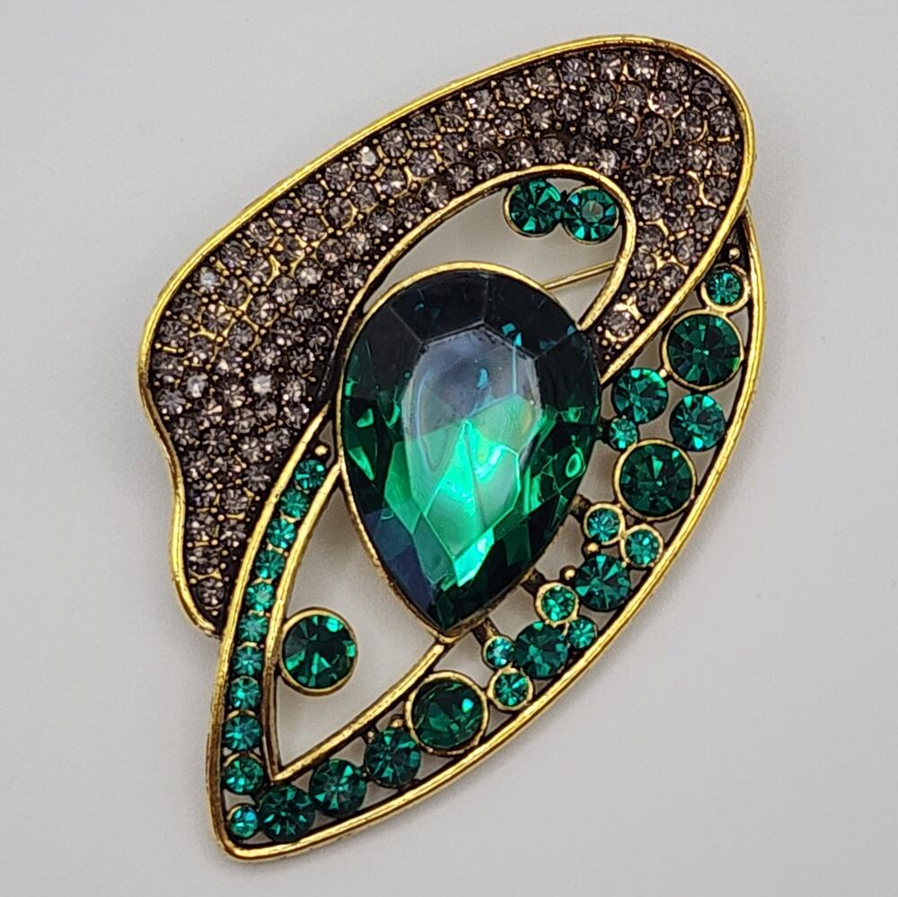 Eye Shaped Abstract Celestial-Inspired Brooch Green & Black Rhinestones